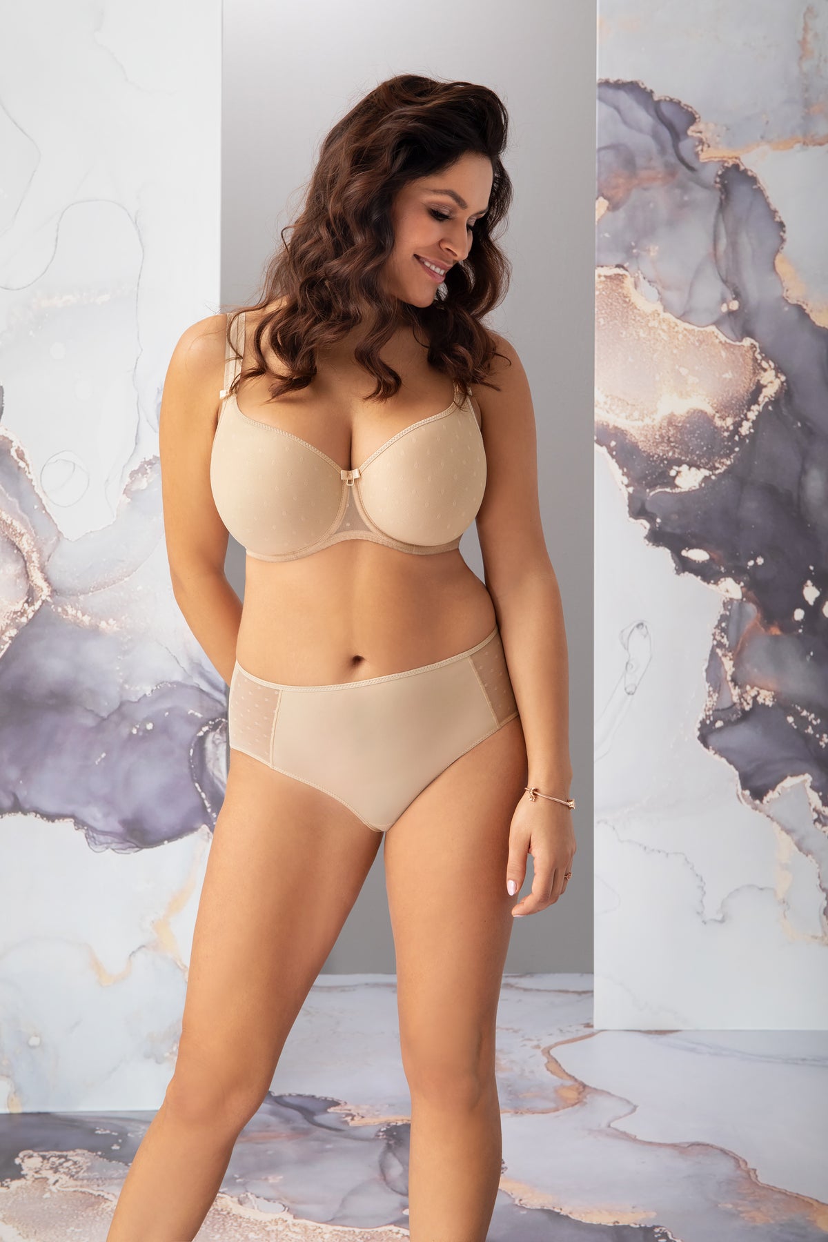 Women's Lingerie for big busts, Swimwear & Sleepwear. –